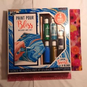 NWOT Anker Art Paint Pour Delux Art Kit